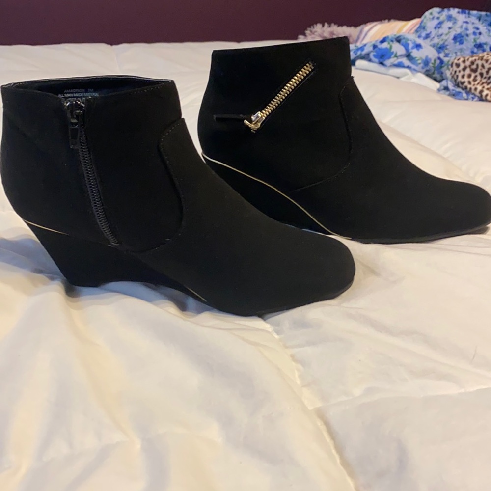 Amadison shoes. Size 7